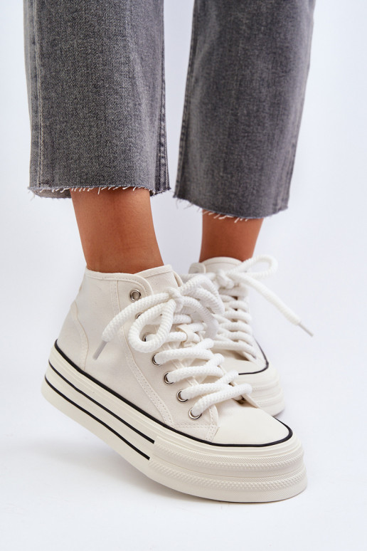Zapatos casual con plataforma en color blanco Aineri