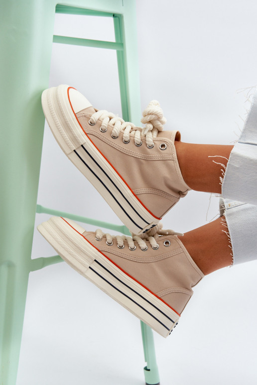 Zapatos casual con plataforma beige Aineri