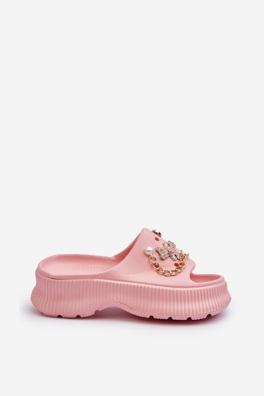 Pantuflas ligeras con bonitos detalles en Afariana rosa