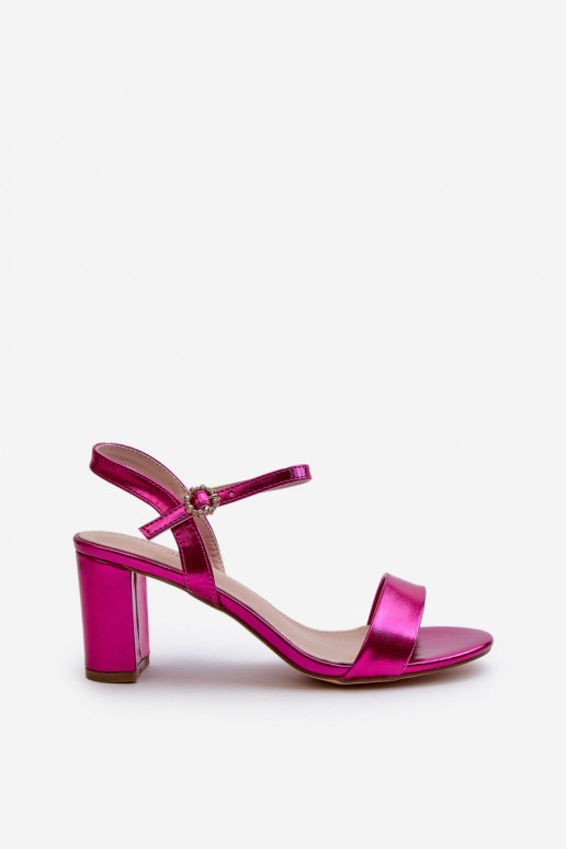 Sandalias de diseño metalizado con tacón en color rosa Glindra