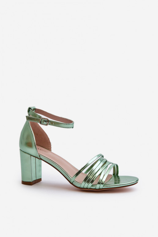sandalias de tacón con tiras en verde Enitia