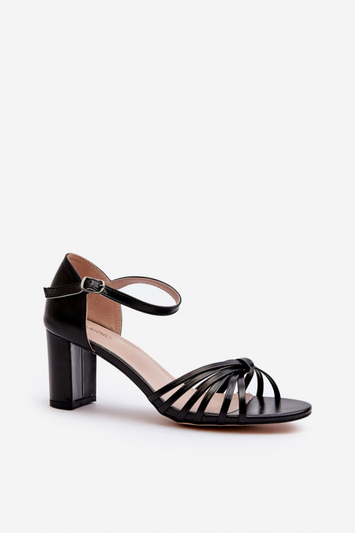 Sandalias de mujer con tacón en color negro Pyrrette