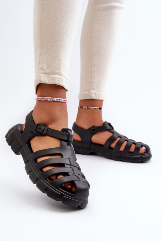 Sandalias chanclas ligeras en color negro Gasaria