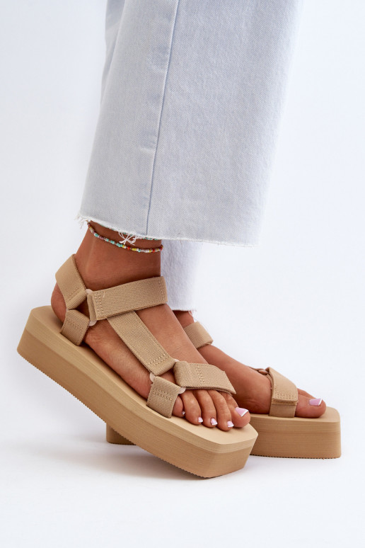 Sandalias de mujer con plataforma en color beige Edireda