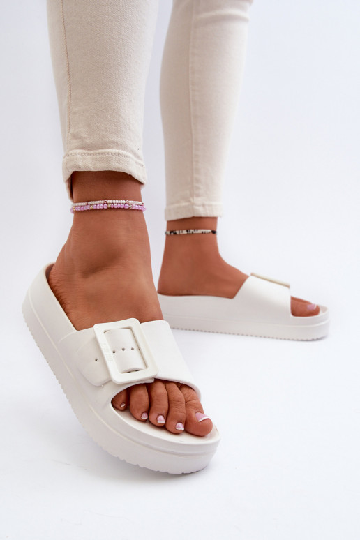 Chanclas ligeras con plataforma con hebilla Big Star NN274A661 color blanco