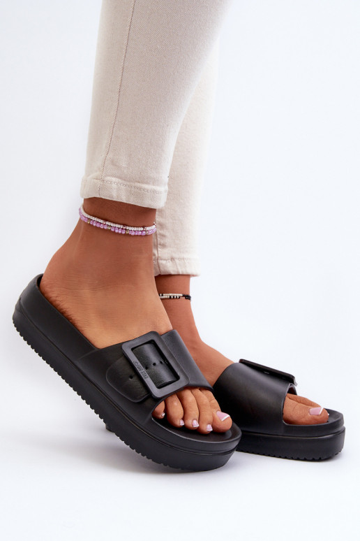Chanclas ligeras con plataforma hebilla Big Star NN274A662 negro