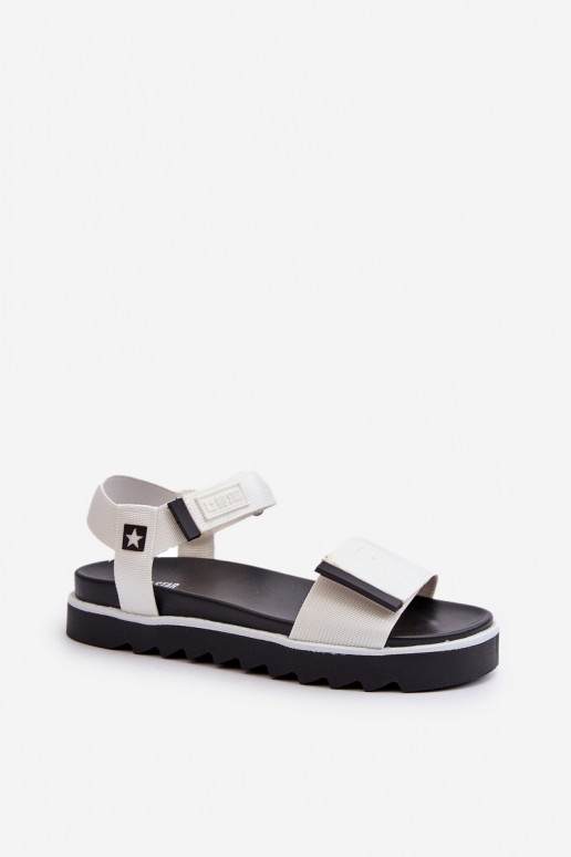 Sandalias de mujer con plataforma Big Star NN274777 color blanco