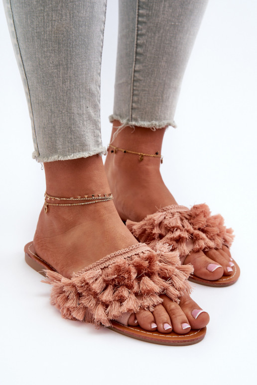 Pies planos Pantuflas de mujer con flecos en color rosa Rialle