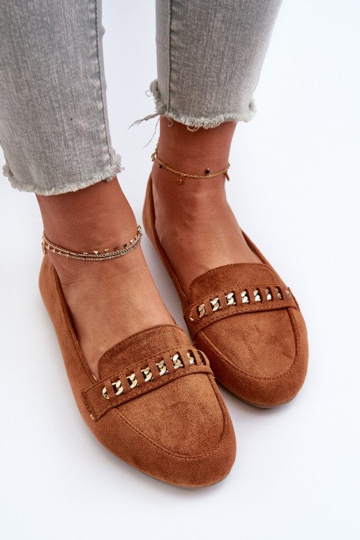 Mocasines brillantes con cadenas en Aredilla marrón