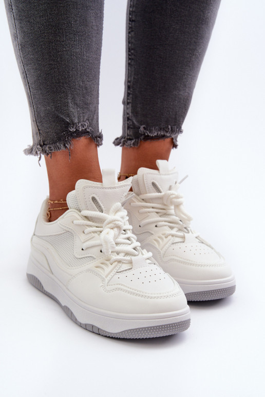 Zapatillas modelo zapatos con plataforma en color blanco Etnaria