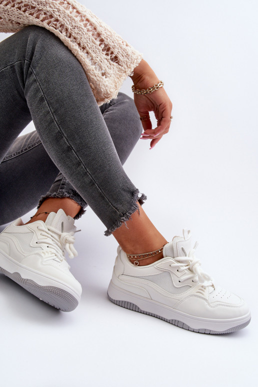 Zapatillas modelo zapatos con plataforma en color blanco Etnaria