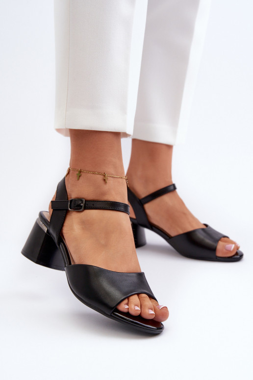 Sandalias de mujer con tacón bajo Eko Sergio Leone SK876 color negro