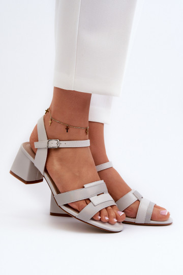 Sandalias de mujer con tacón fabricadas en piel ecológica Sergio Leone SK894 color gris 2