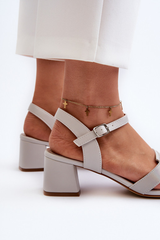 Sandalias de mujer con tacón fabricadas en piel ecológica Sergio Leone SK894 color gris