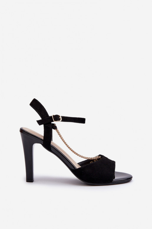 Sandalias de mujer con tacón fino confeccionadas en ante ecológico con cadenas Sergio Leone SK925 en color negro