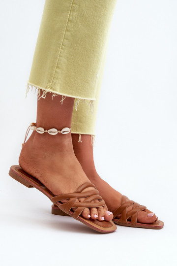 Pantuflas de mujer de cuero sintético con tacones anchos color marrón Moldela 2