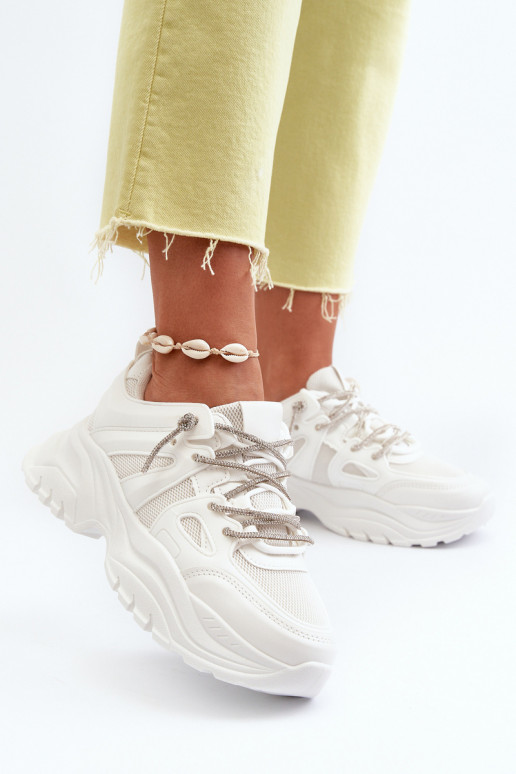 Zapatillas modelo zapatos con suelas masivas de moda en color blanco Relissa Zapatillas modelo zapatos con suelas masivas de moda en color blanco Relissa