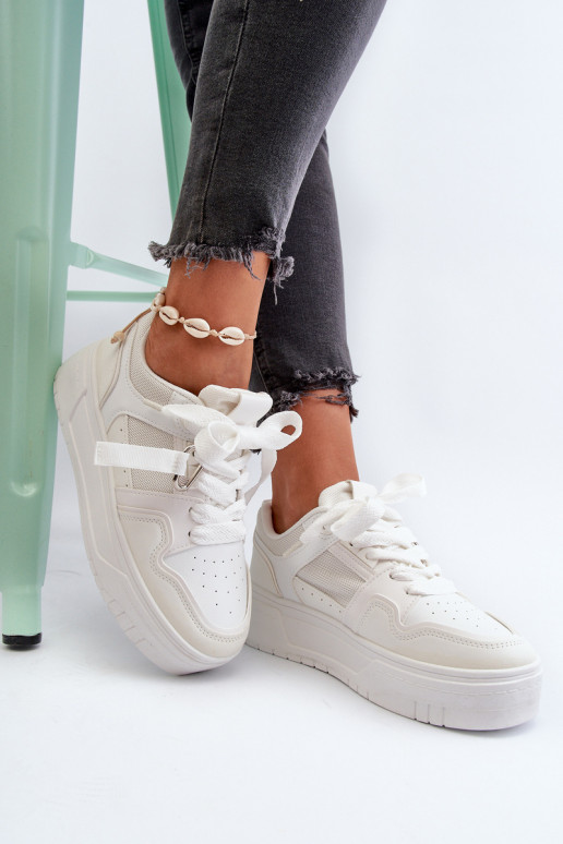 Zapatillas modelo zapatos con plataforma fabricadas en piel ecológica en color blanco Moun