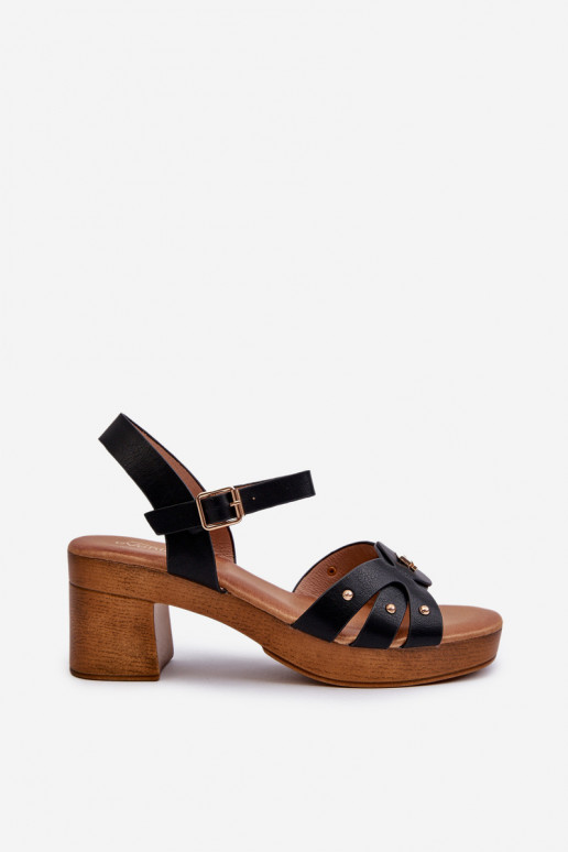 Sandalias de mujer con tacón fabricadas en ecopiel en color negro Assames