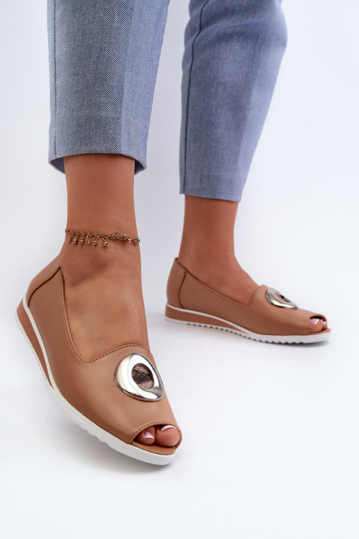 Zapatos con adornos Eco beige Biolita