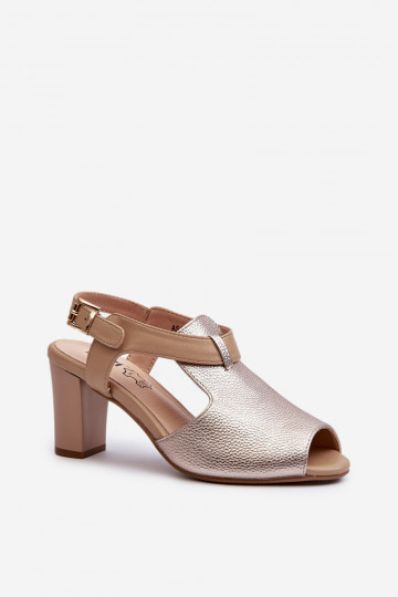 Sandalias de mujer de tacón confeccionadas en ecopiel en color dorado Queenmarie