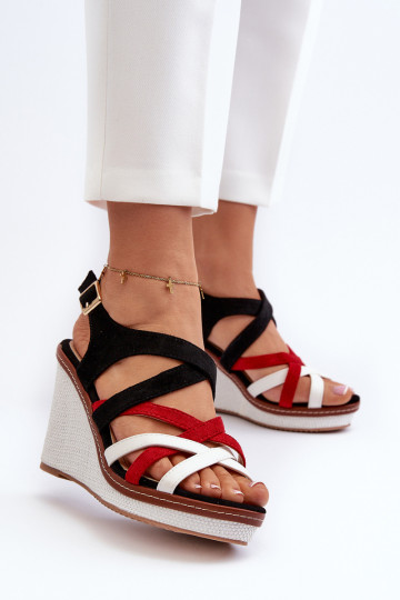 Sandalias de plataforma con tiras en color negro Ellen
