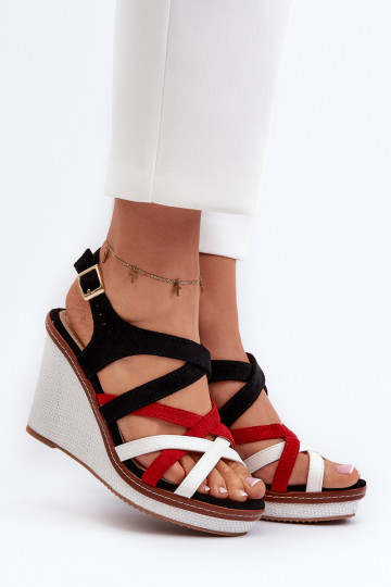 Sandalias de plataforma con tiras en color negro Ellen 2