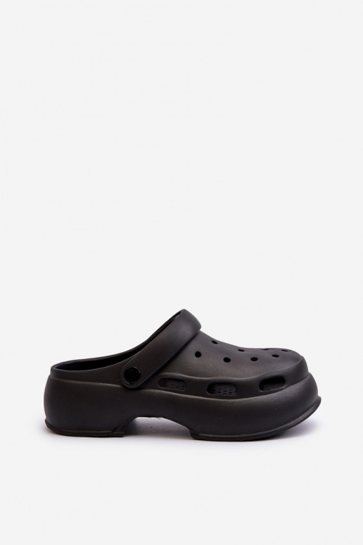 Zapatillas ligeras Zapatillas de mujer con modernas suelas macizas en color negro Danollia