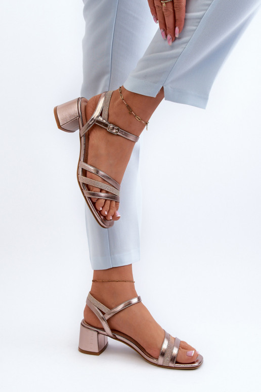 Sandalias de mujer con tacón bajo fabricadas en ecopiel Sergio Leone SK046 color oro rosa