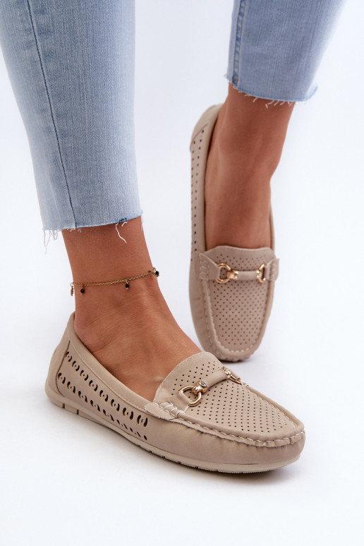 Mocasines de mujer calados con adornos en beige Kaydance Mocasines de mujer calados con adornos en beige Kaydance