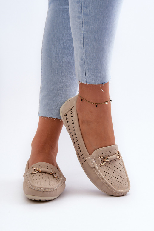 Mocasines de mujer calados con adornos en beige Kaydance Mocasines de mujer calados con adornos en beige Kaydance