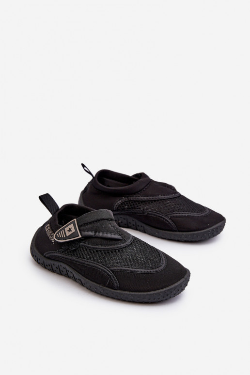 Zapatos infantiles en color negro Big Star NN374466