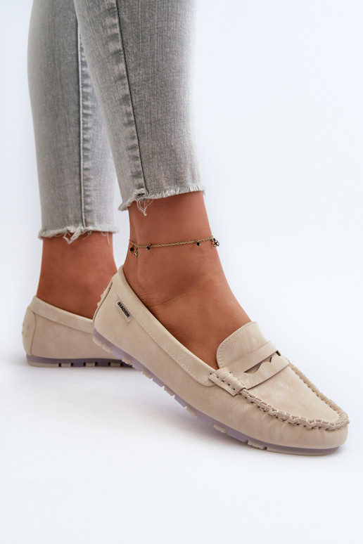 Mocasines de mujer elaborados en ecopiel en color marfil Celoria