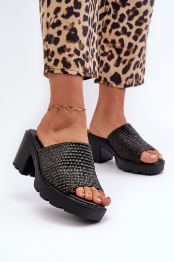Zapatillas de casa de mujer de tacón Titantha trenzadas negras
