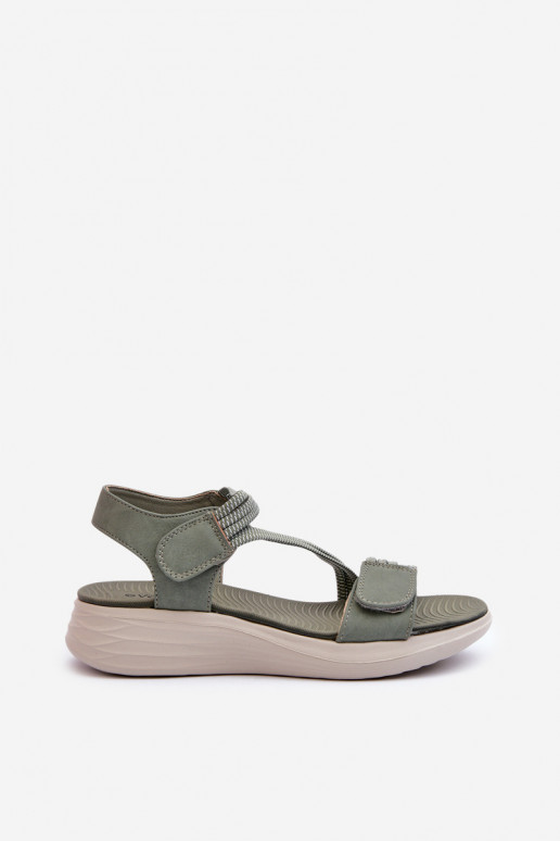 Sandalias cómodas con cierres adhesivos en color verde Eladora