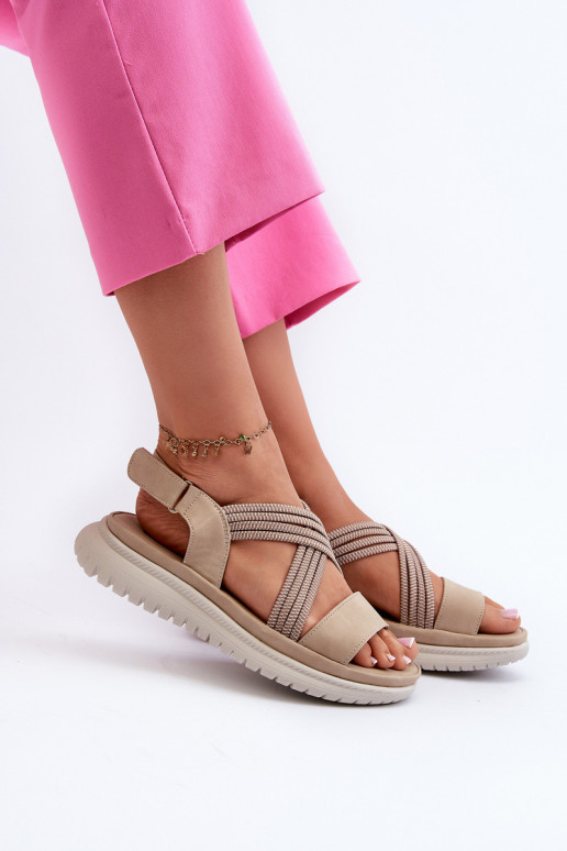 Sandalias cómodas con cierres adhesivos en color beige Ceclea