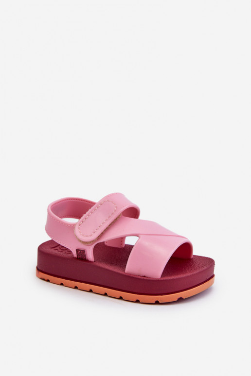 Sandalias infantiles con cierres adhesivos LL385001 color rosa