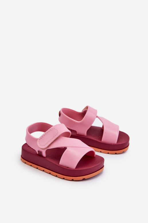 Sandalias infantiles con cierres adhesivos LL385001 color rosa