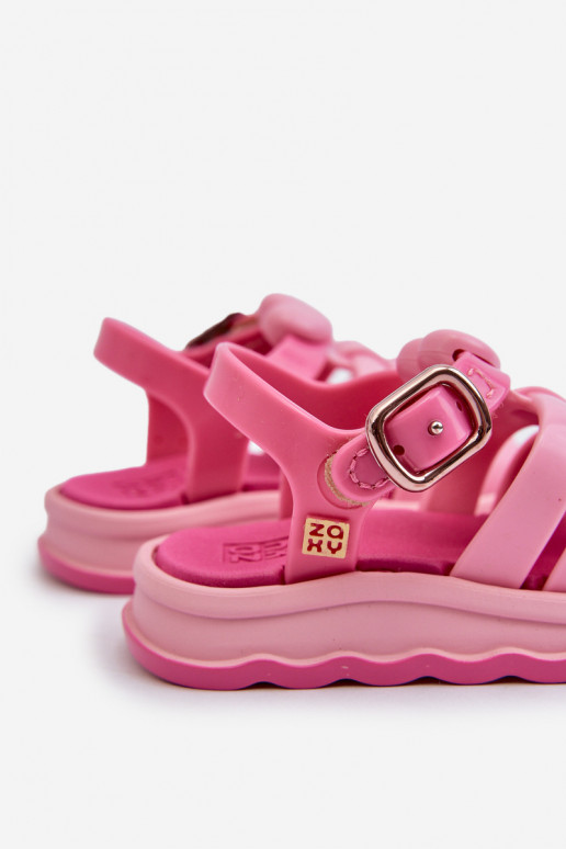 Sandalias infantiles con cierres adhesivos NN385018 color rosa