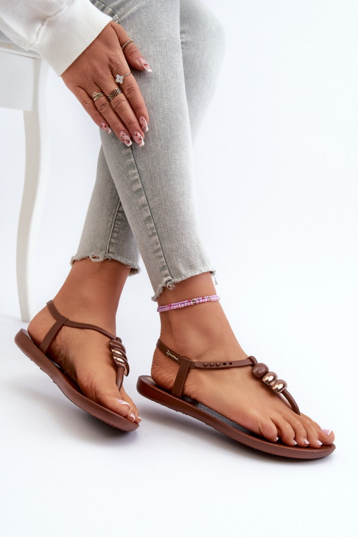 Sandalias planas 83507 Ipanema Class Blown Up Sandal Fem color marrón