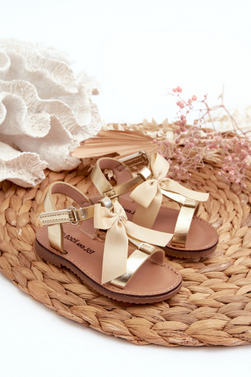 sandalias Infantil con cintas con cierres adhesivos color dorado Joratia