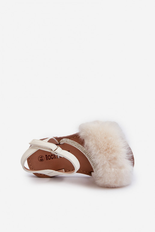 sandalias Infantiles con cierres adhesivos con pelo en color blanco Rosavere