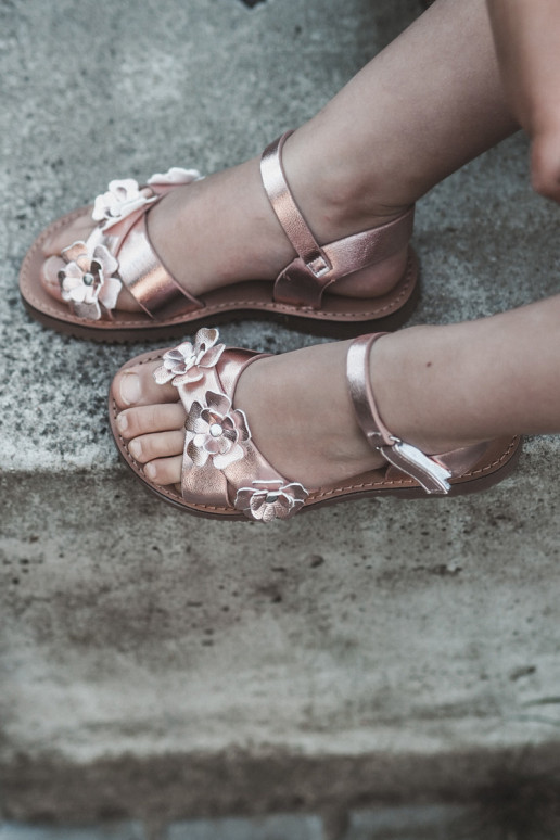 sandalias Infantil Ozdobione con motivos florales con cierres adhesivos rosa Fagossa