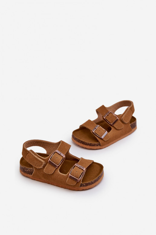 sandalias plataforma infantil con cierres adhesivos color marrón Rorria