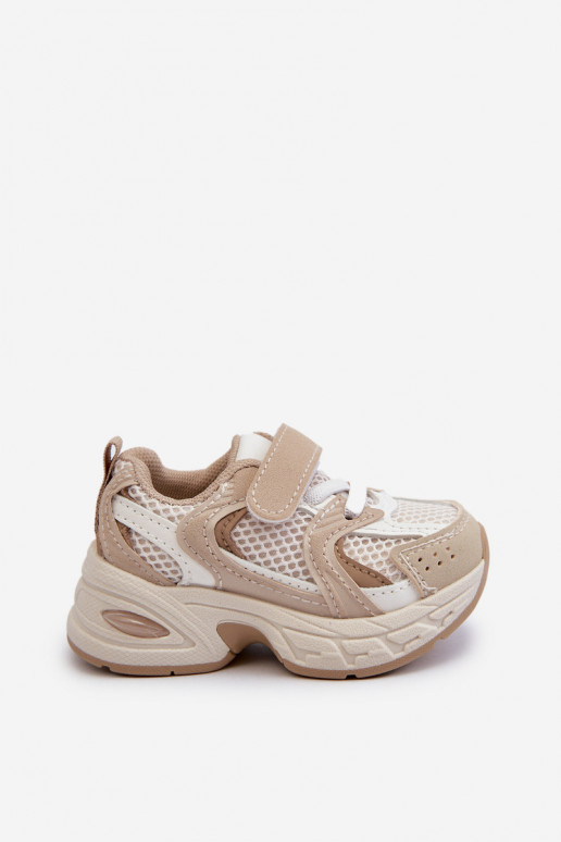 Calzado deportivo infantil modelo Sneakers con cierres adhesivos beige Rulagia Calzado deportivo infantil modelo Sneakers con cierres adhesivos beige Rulagia