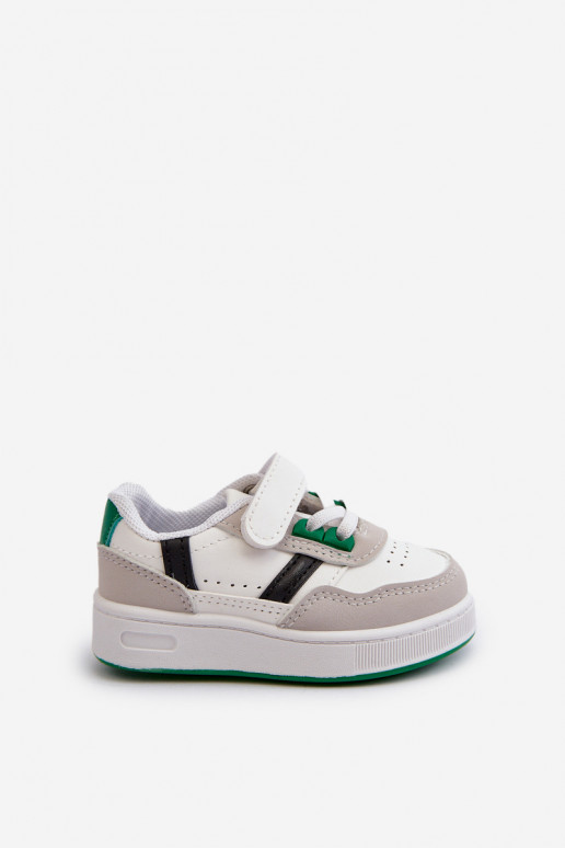 Calzado deportivo infantil del modelo clásico Color blanco-verde Marlin