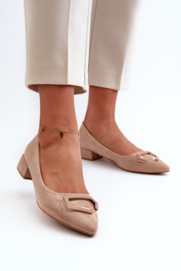 Zapatos de tacón bajo con adornos de ante ecológico S.Barski KV27-034 beige