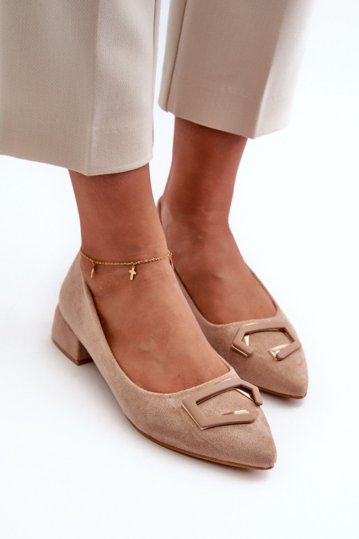 Zapatos de tacón bajo con adornos de ante ecológico S.Barski KV27-034 beige