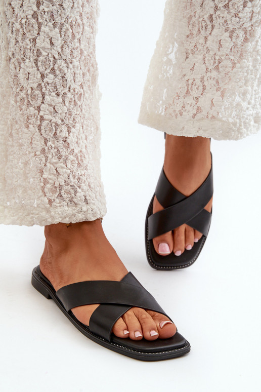 Zapatillas de mujer con tacón ancho fabricadas en piel ecológica S.Barski KV27-002 color negro