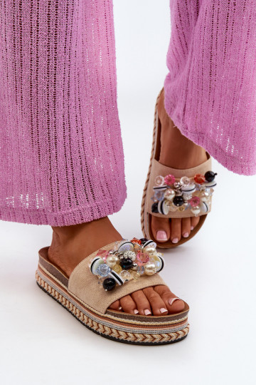 Chanclas de mujer con plataforma con bonitos detalles S.Barski HY077 beige 2